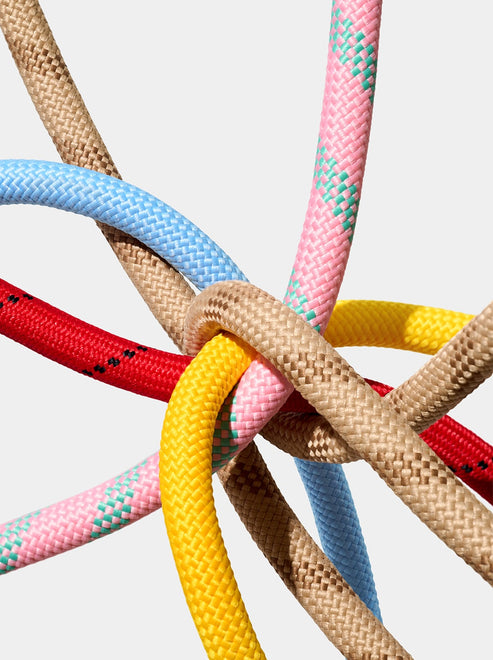 VETRESKA Connect Hands-Free Rope Leash for Pets (Strawberry)