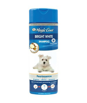 Four Paws Magic Coat Bright White Shampoo for Dogs 16oz