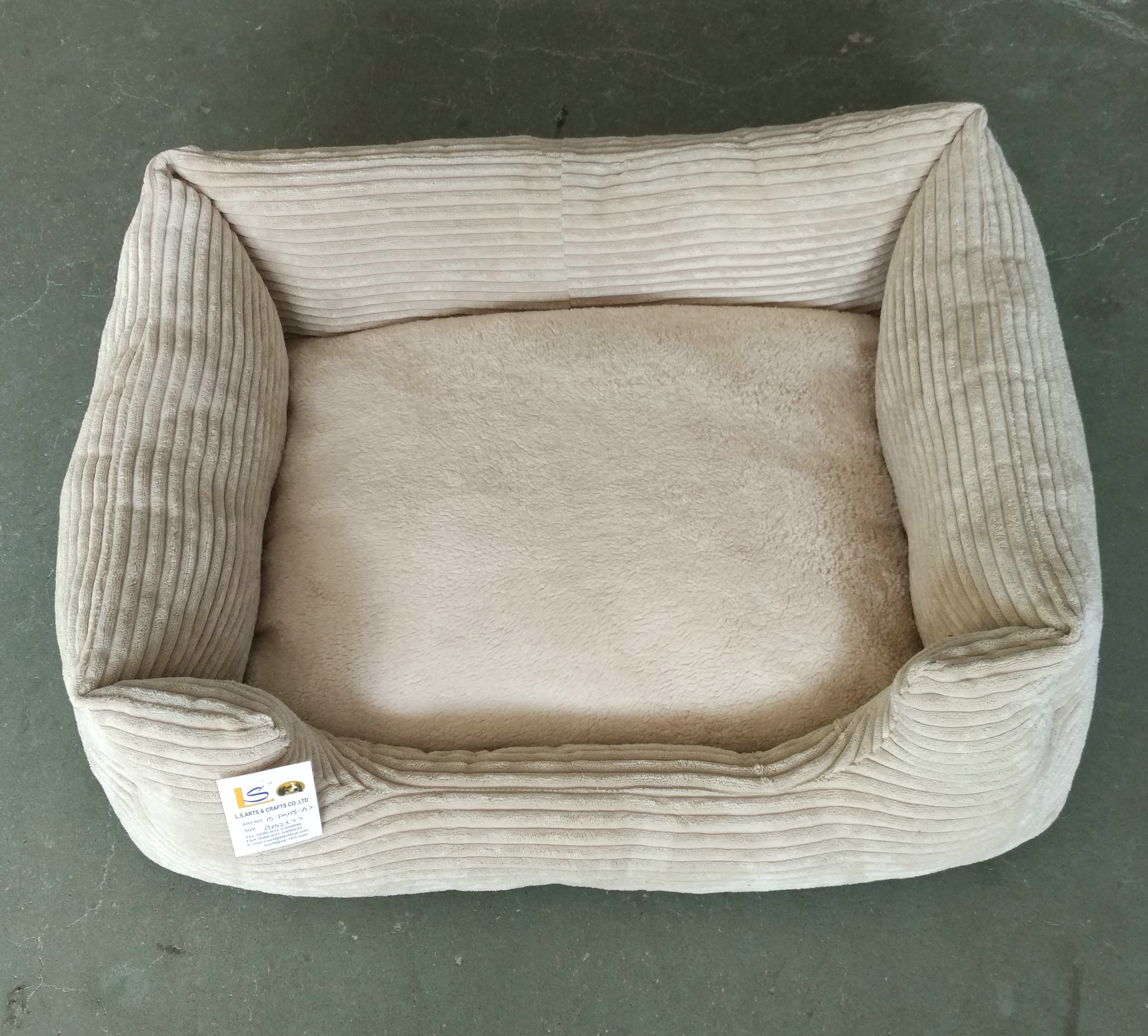 Nutrapet Plush Bed Beige & Grey SIZE D:120*97*26Cms